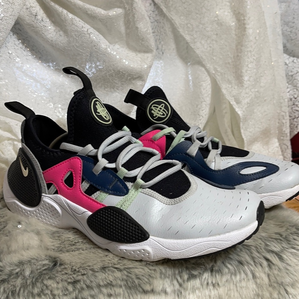 Nike Huarache 6.5Y